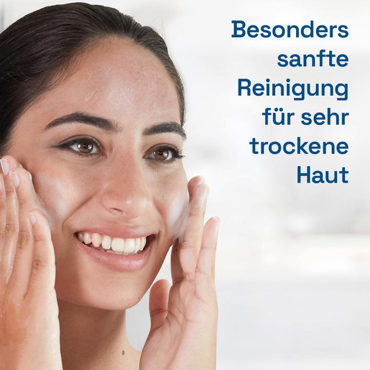Image du produit Cetaphil Daily Essentials Extra sanfter Reinigungsschaum (Mousse, 236 ml)