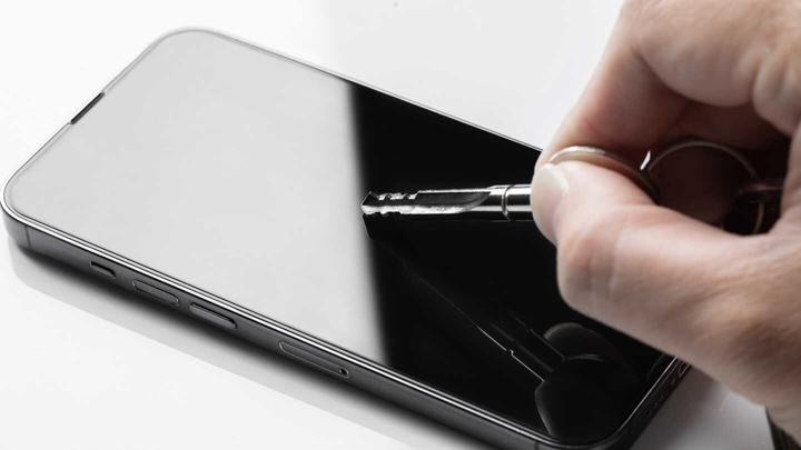 Actual product image Moshi AirFoil Pro for iPhone 13 mini - Black (Clear/Glossy) (1 Piece, Apple iPhone 13 mini)