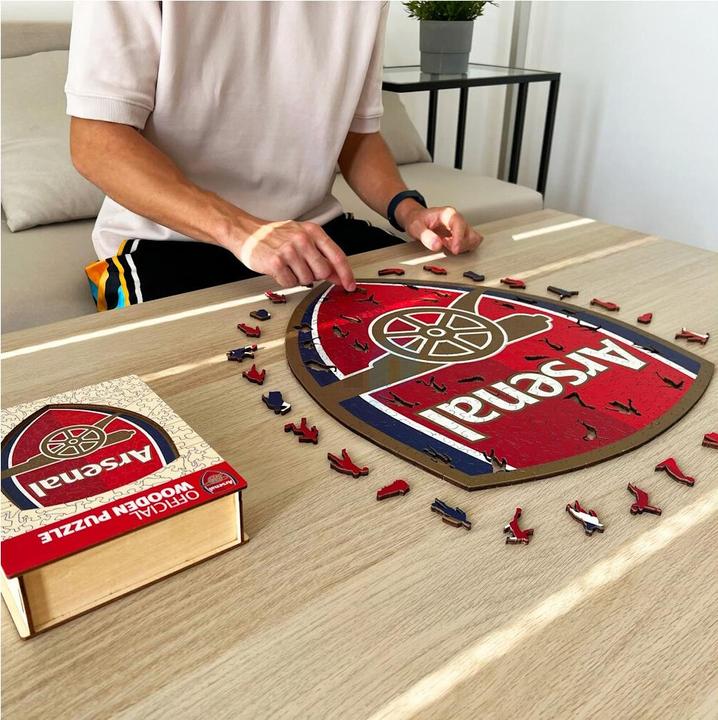 Actual product image Iconic Arsenal FC - Logo - Wooden Puzzle Size M (270 pieces) (270 pieces)