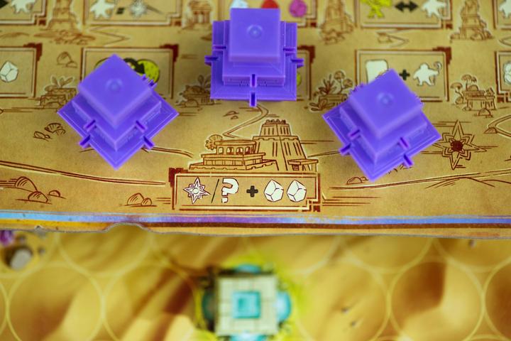 Actual product image Iello Connoisseur game Ishtar (German)
