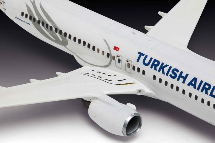 Actual product image Revell Boeing 737-800 Turkish Airlines