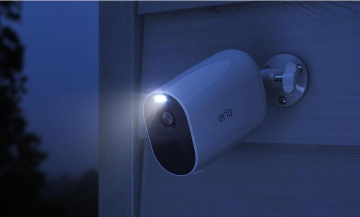 Immagine prodotto Arlo Essential XL Spotlight, telecamera di videosorveglianza (1920 x 1080 Pixels)