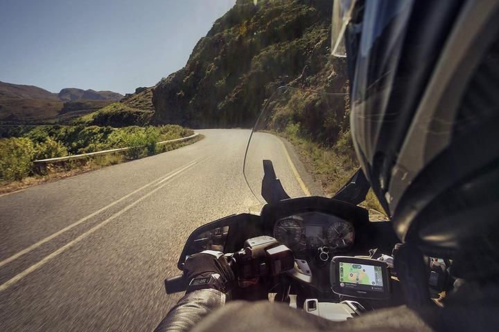 Actual product image TomTom Motorcycle mounting set for Rider 400