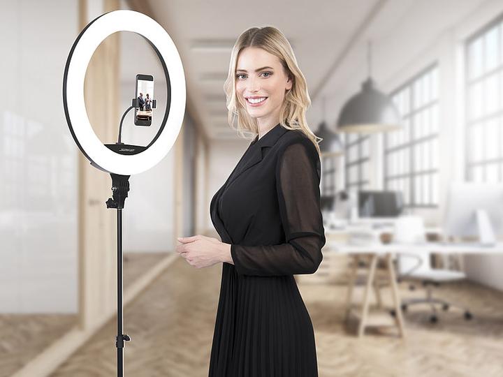 Produktbild Somikon XL-LED-Ringlicht mit Smartphone-Halter (Ringleuchte)