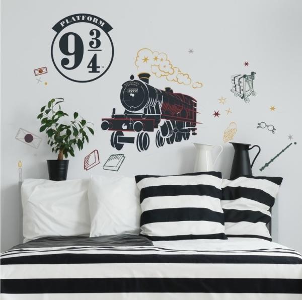 Produktbild Roommates Hogwarts Express Giant Wall Decal