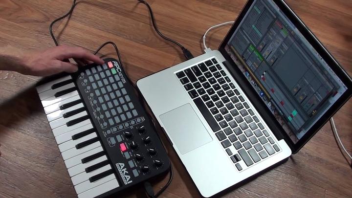 Actual product image Akai Professional APC Key 25
