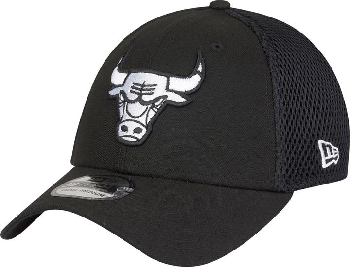 New Era 39Thirty Stretch Mesh Cap - Chicago Bulls - S/M (S/M)