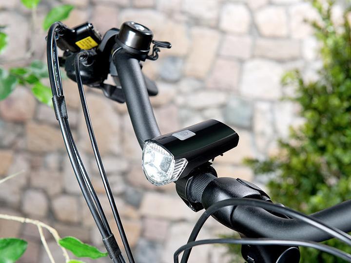 Actual product image Pearl Battery Bike Light with Cree LED & Handlebar Holder (120 lm)