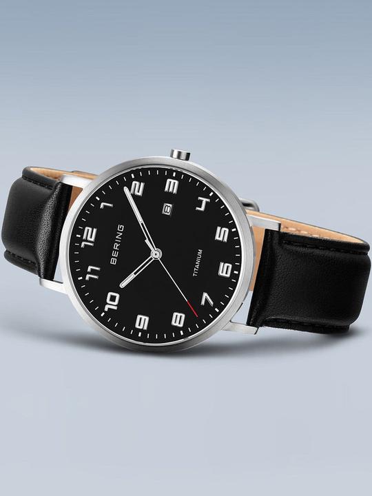 Produktbild Bering Titanium (Analoguhr, 40 mm)