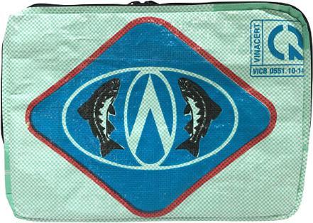 Image du produit Bekos Upcycling - Sacoche pour ordinateur portable 15" en sacs de nourriture pour poissons recyclés vert (15")