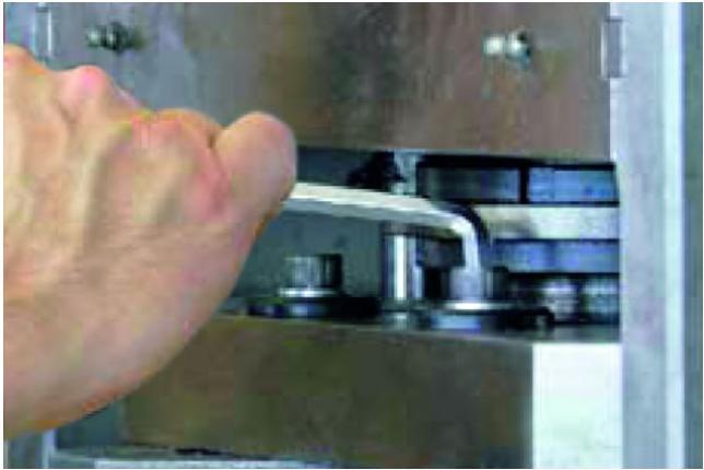 Immagine prodotto PB Swiss Tools Chiave maschio piegata esagonale, fianco corto, con testa sferoidale esecuzione cromata