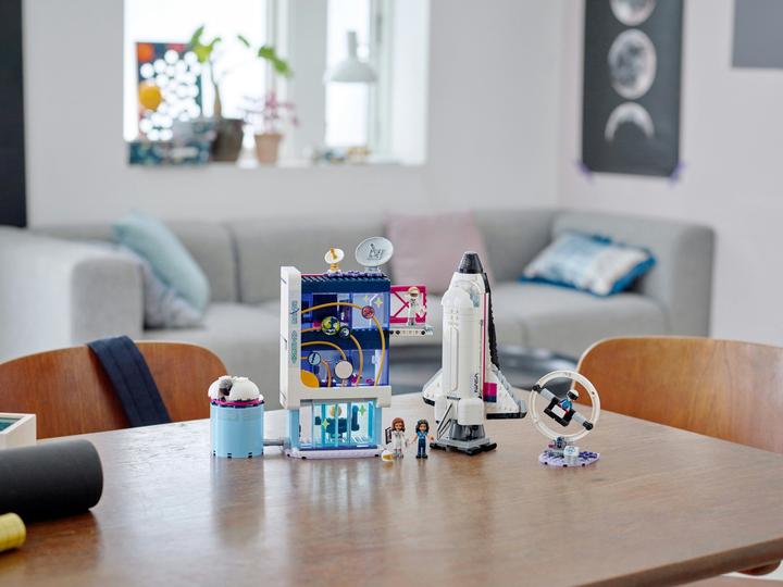 Actual product image LEGO Olivia's Space Academy (41713, LEGO Friends)