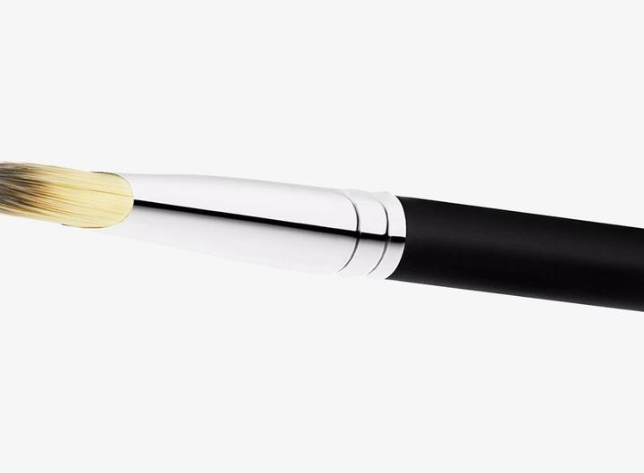 Actual product image MAC Cosmetics 190 Foundation Brush (Foundation)