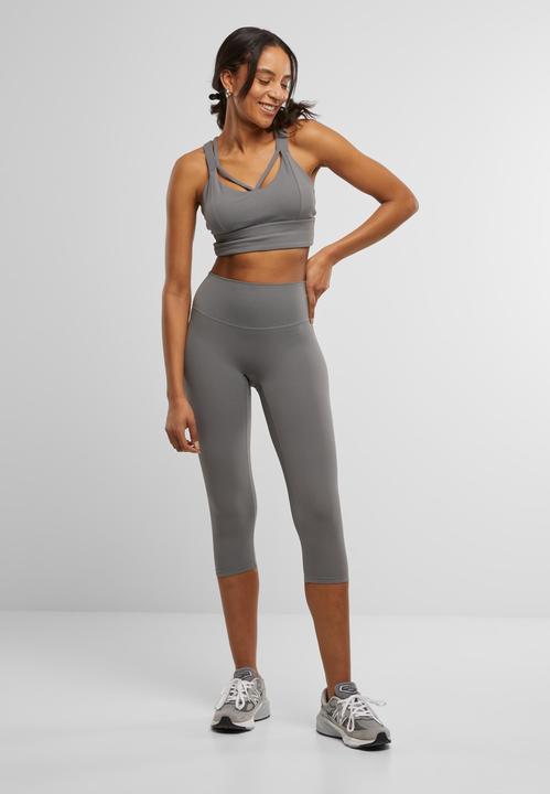 Actual product image Urban Classics Ladies Sports Bra crossed - 191799 (M)