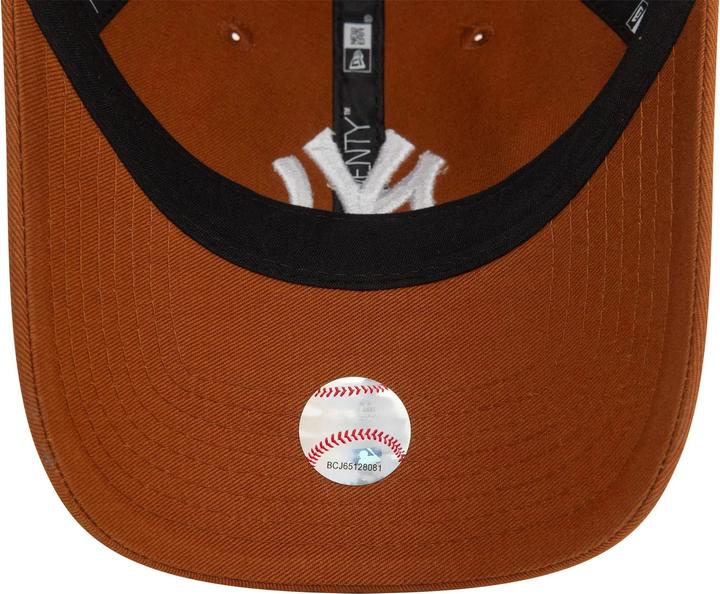 Actual product image New Era 9Forty Strapback Cap - New York Yankees Earth Brown (One size)