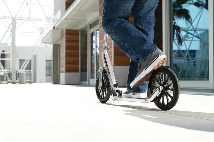 Productafbeelding Razor A6 Scooter - Zilver 23L (MC2)