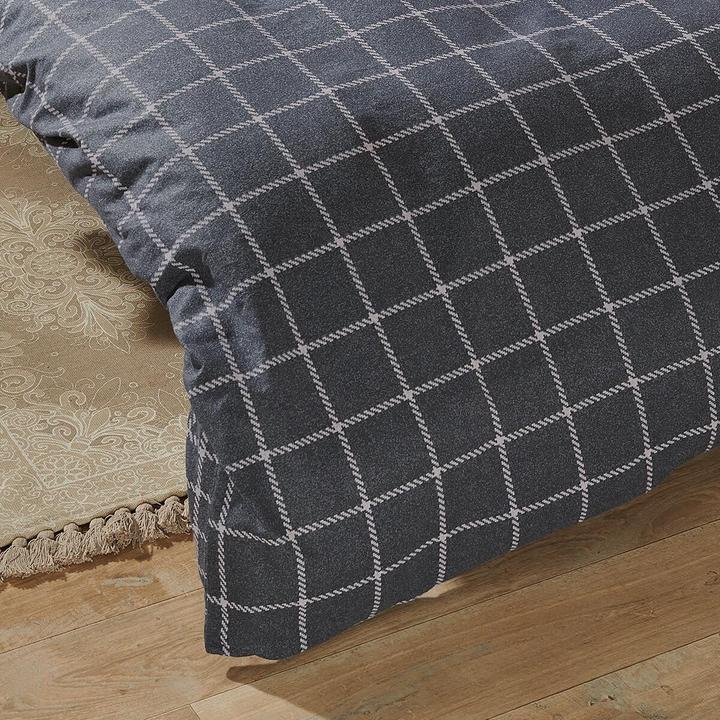 Actual product image Traumschlaf Check anthracite (Bedding set, 70 x 90 cm, 140 x 200 cm)