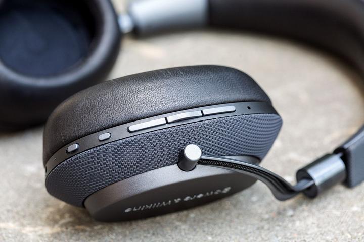 Actual product image Bowers & Wilkins px (ANC, 22 h, Wireless)