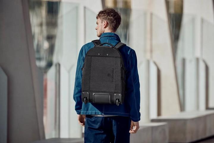 Produktbild Victorinox VX Sport Evo Rucksack auf Rädern Schwarz (37 l)
