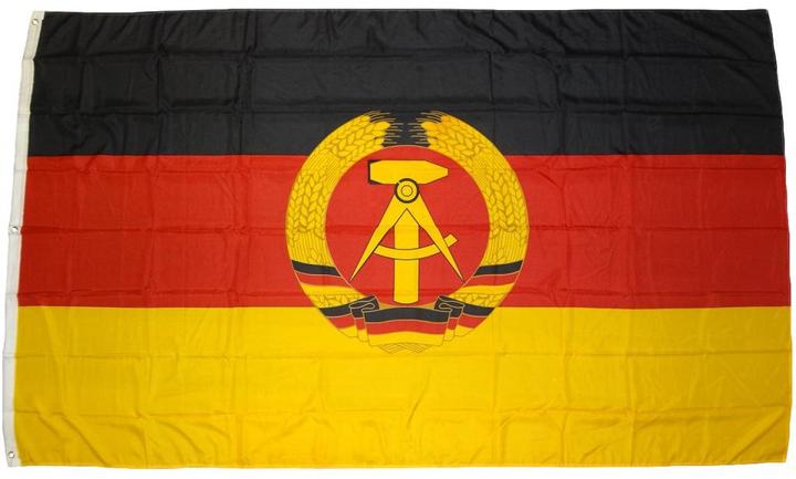 Produktbild trends4cents XXL Flagge DDR 250 x 150 cm mit 3 Messingösen 100 g/m² Fahne Sturmfahne Sturmflagge