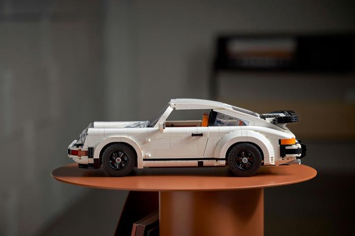 Immagine prodotto LEGO Porsche 911 (10295, LEGO Creator Expert, Set LEGO rari)