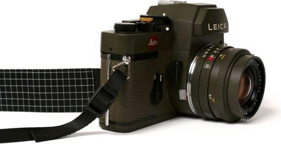 Image du produit Long Weekend Dragonne de cou réglable pour appareil photo, noire (Ceinture ventrale)