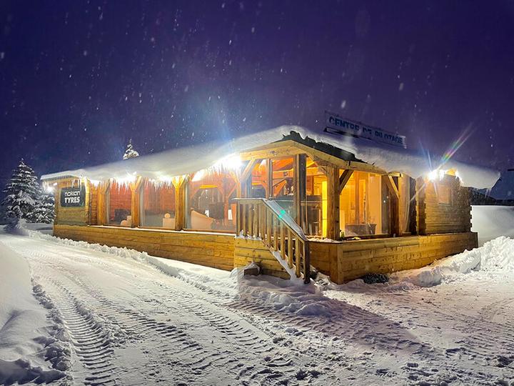 Image du produit Smartbox Pilotage sur glace d'une voiture de sport à l'Alpe d'Huez (1 pers.)