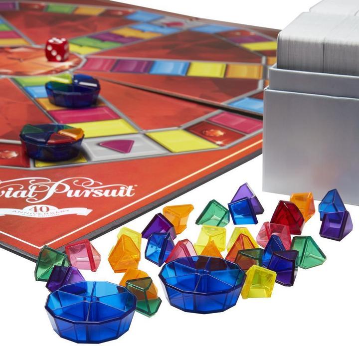 Produktbild Hasbro Trivial Pursuit 40 Jahre (Englisch)