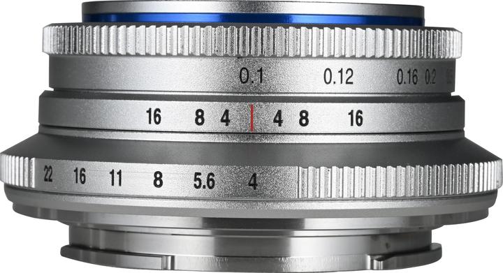 Produktbild Laowa 10mm 1:4 Pancake L-Mount (APS-C) silber (Manual Focus) (Neuheit) (L-Mount, APS-C / DX)