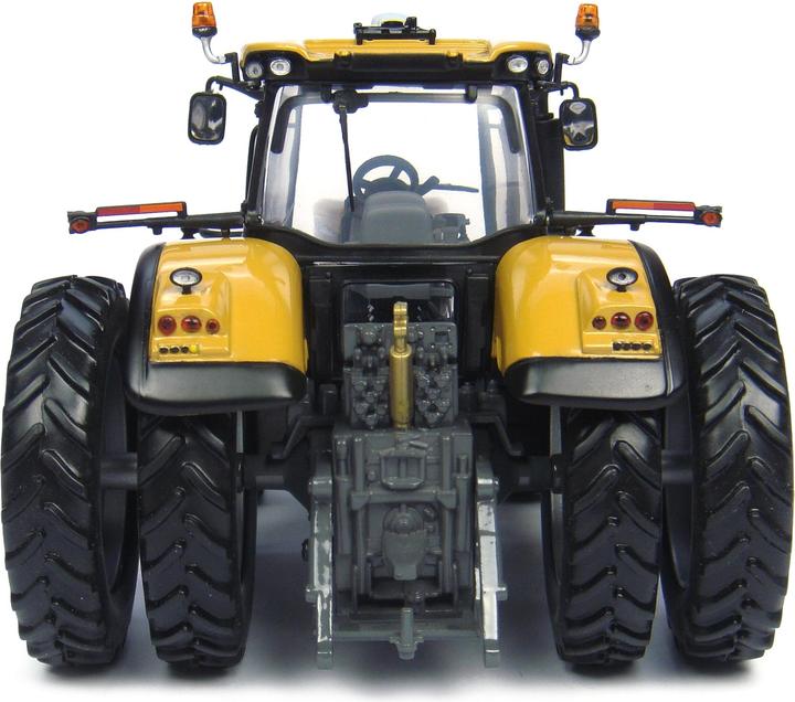 Produktbild Universal Hobbies Challenger MT 685E