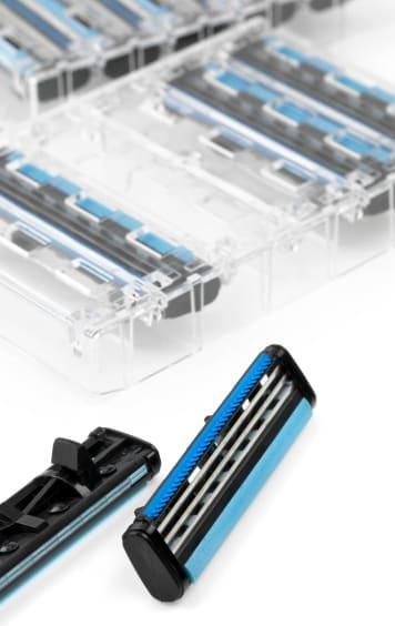 Actual product image dm Balea MEN 3-blade razor blades (10 x)
