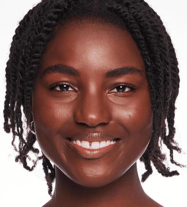 Image du produit Catrice Invisible Cover Foundation fond de teint (090N)