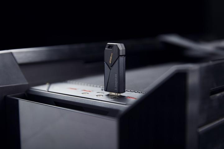 Produktbild Kingston DataTraveler Exodia Onyx (64 GB, USB-A)