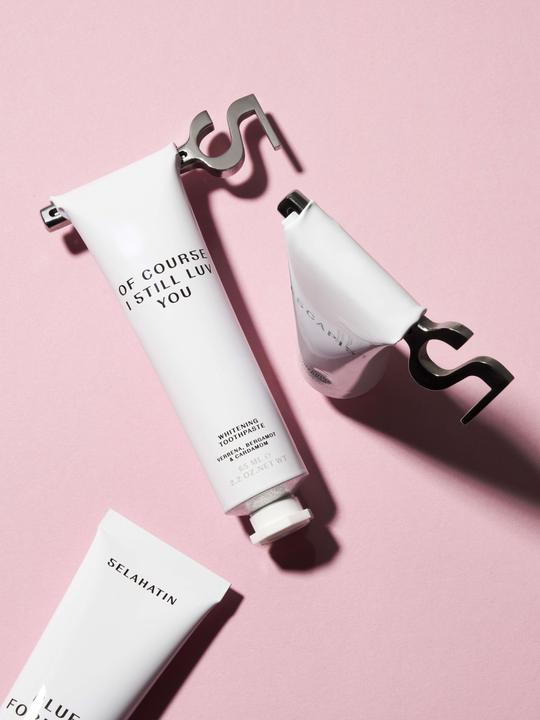 Produktbild Selahatin Whitening Toothpaste Of Course I Still Luv You (65 ml)