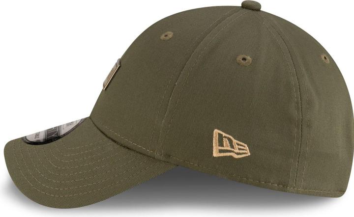 Actual product image New Era 9Forty Strapback Cap - METAL BADGE oliv