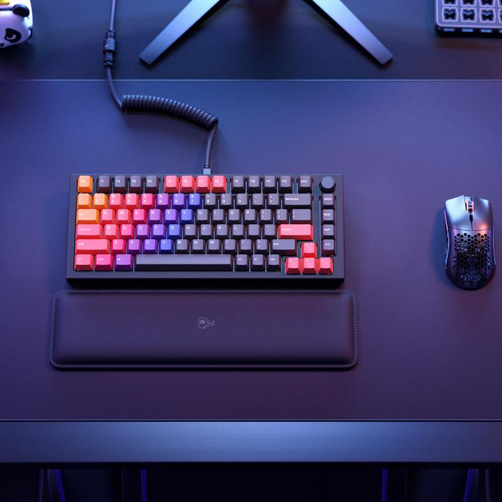 Actual product image Glorious PC Gaming Race GPBT Keycaps - 114 PBT keycaps, ANSI, US layout - Celestial Fire