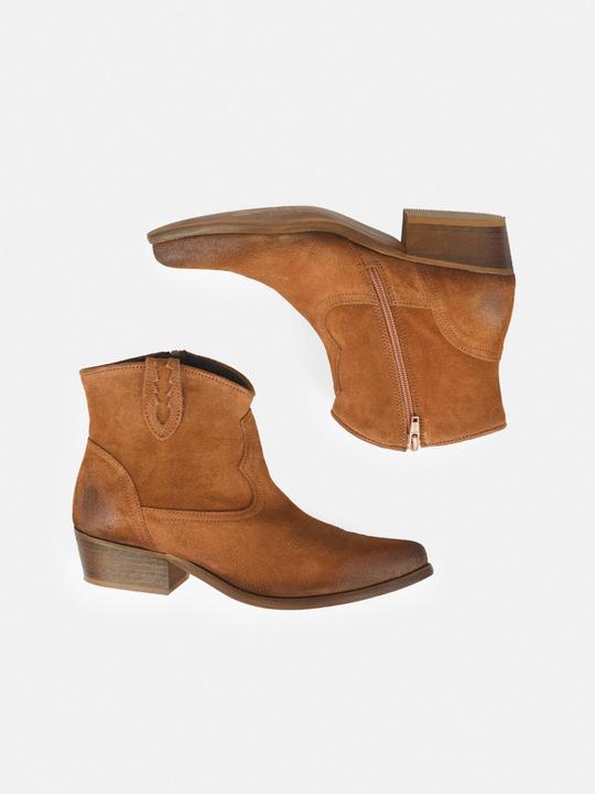 Actual product image Felmini The wide cowboy ankle boot made from Marvin leather is a trendy and comfortable choice. This wide (39)