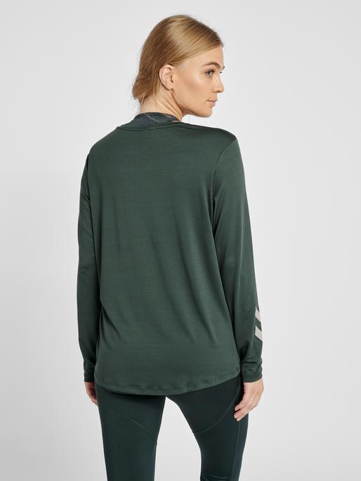 Actual product image hummel Taylor T-Shirt L/S (XS)