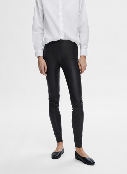 Actual product image Selected Femme leather trousers (Frequency band 38 (2600 MHz))