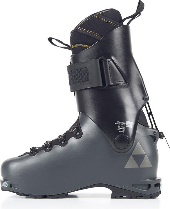 Actual product image Fischer Sports Travers CS (24.5)