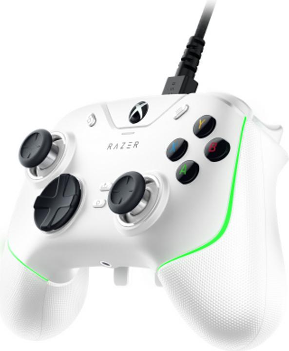 Actual product image Razer Wolverine V2 Chroma (PC, Xbox One X, Xbox Series X, Xbox One S, Xbox Series S)