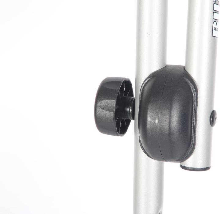 Actual product image BuzzRack Pilot bike carrier with collision protection for 2 bikes