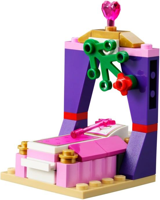 Actual product image LEGO Sleeping Beauty s Royal Bedroom (41060, LEGO Disney)