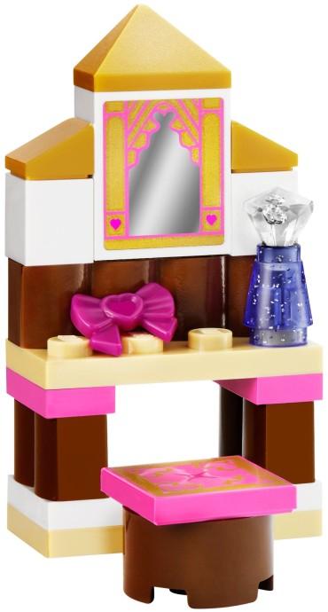 Actual product image LEGO Sleeping Beauty s Royal Bedroom (41060, LEGO Disney)