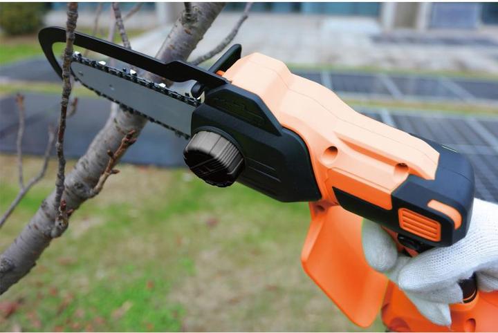 Image du produit Yard Force LS C13-EU (Tronçonneuse à batterie)