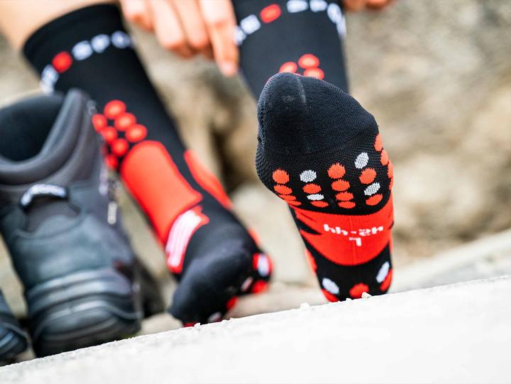 Immagine prodotto Compressport Calzini da trekking (41)