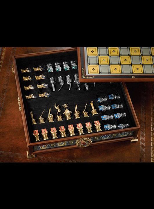 Produktbild Noble Collection Harry Potter Die Häuser Hogwarts Quidditch