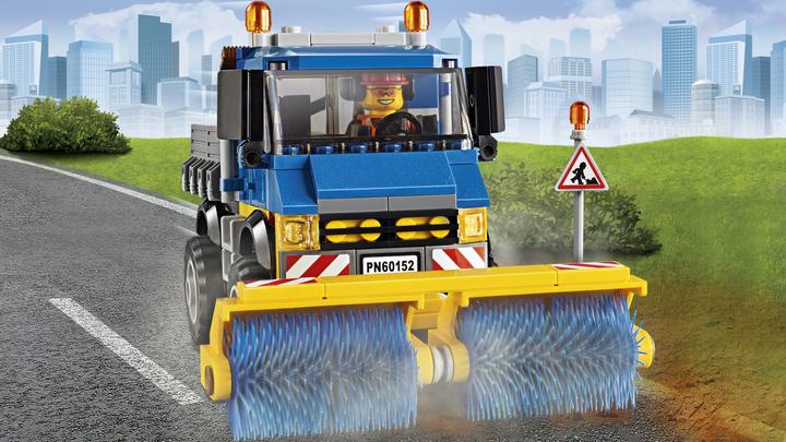 Actual product image LEGO Street cleaners and excavators (60152, LEGO City)