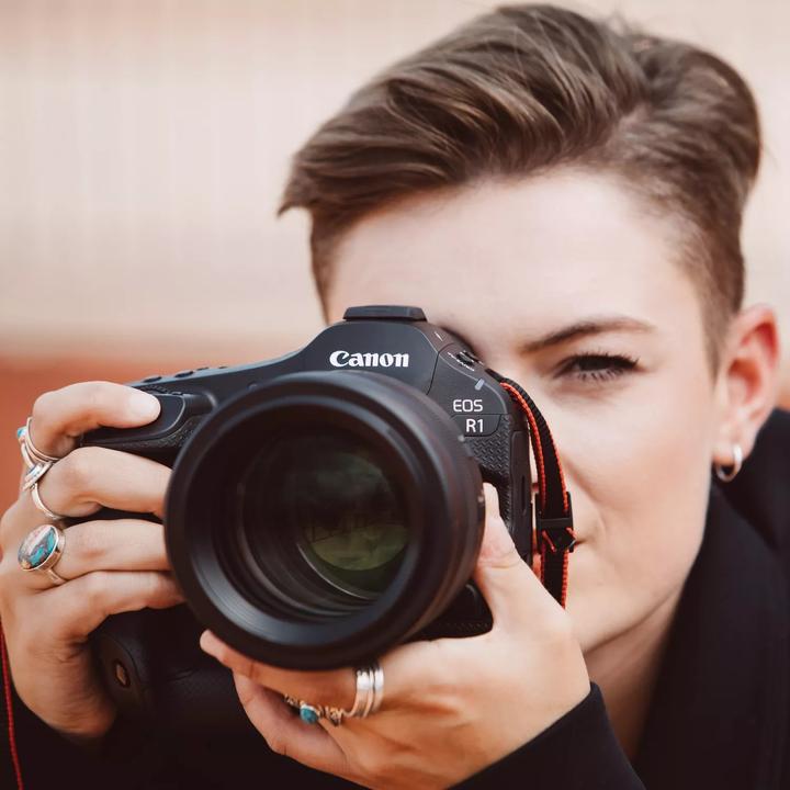 Produktbild Canon EOS R1 (24.20 Mpx, Vollformat)