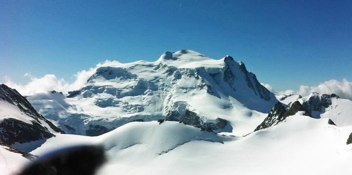 Immagine prodotto Volo turistico in elicottero (1 pers.)